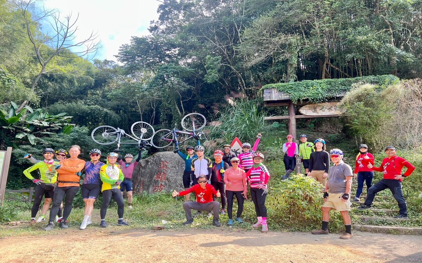 運動與健康,單車騎行,單車旅行,香港車友,海外車友騎台灣,阿里山雙鐵,山海戀單車,單車看見台灣,山海戀車友故事